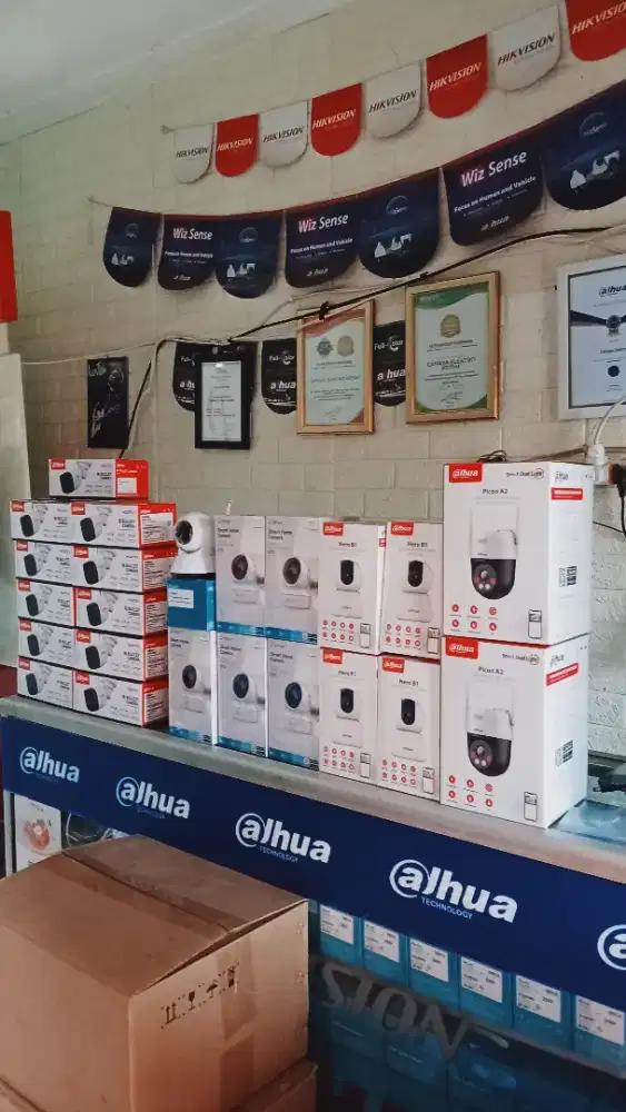 CCTV Kamera keamanan rumah dan lingkungan