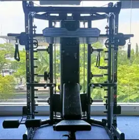 MULTIGYM SMITHMACHINE