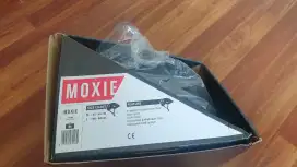 helm merk MOXIE Ukuran M, NET!