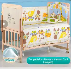 Tempat tidur bayi