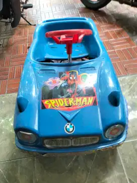 Mobil Mainan Pedal