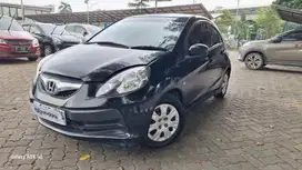 Pajak Panjang - Honda Brio Satya 1.2 S Bensin-MT 2014 Hitam (TYS)