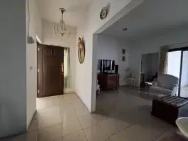 DIJUAL RUMAH KAWASAN GANDARIA KRAMAT PELA ADA KOLAM RENANG