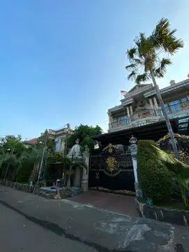 DIJUAL RUMAH MEWAH DALAM PERUMAHAN PANTAI MANTARI SURABAYA