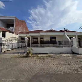 Rumah Klampis Semolo Timur, STRATEGIS, ROW 2 MOBIL, BU