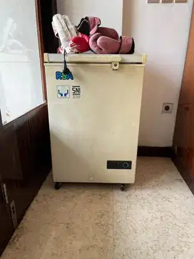 Dijual kulkas RSA GEA Chest Freezer CF-110 - Sisa 1 unit
