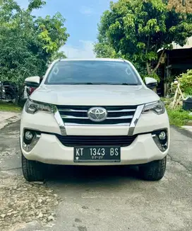 Toyota Fortuner VRZ 4x2 2.4 AT 2017 Putih