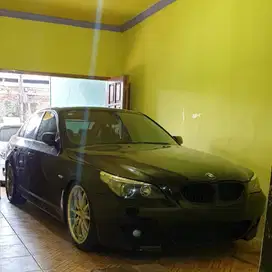 Jual Cepat! BMW 530i E60 2004 Matic Sunroof Mulus M5 E90 E39 E46 F10