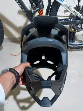 Helm sepeda fullpace Alpina