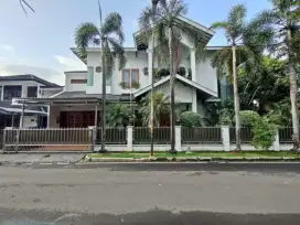 Dijual Rumah Mewah di Perumahan Taman Berdikari Sentosa Rawamangun