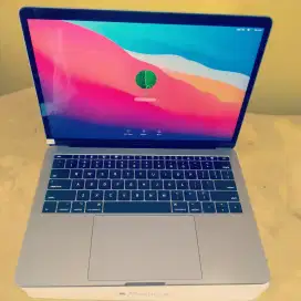 Macbook Pro 13 thn 2017/8/128 Muulluus