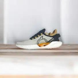 Sepatu Ortus ( Ortuseight Sneakers Resolute Sand Dark Grey )