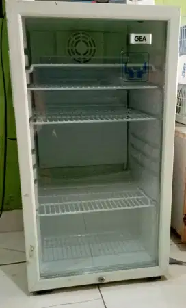 Showcase Merk GEA Kapasitas 90 liter