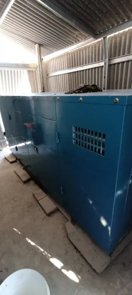 Genset 160 KVA Mesin Germany 110 jt