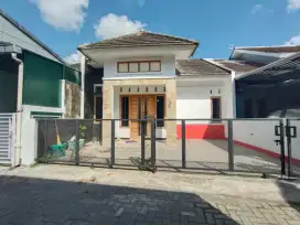 Rumah Cantik Area Pemda Sleman, Denggung Tridadi Sleman
