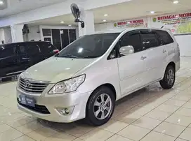 Dp 19jt Innova G 2.5 Diesel Matic 2012