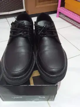 Sepatu pantofel formal pria jyf UK 39