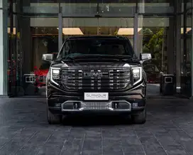 GMC SIERRA DENALI ULTIMATE - ONYX BLACK