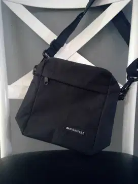 DIJUAL Tas Selempang merk Highmore BARU NO MINUS