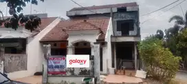 Rumah butuh renov Taman Gunung Anyar dekat Merr Rungkut (code : DVO)