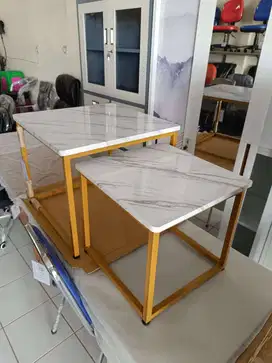 Meja tamu doble D