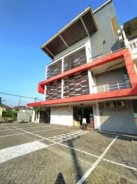 Dijual Bangunan Komersial Pusat Kota Jalan Ketintang Siap Pakai 4 LT