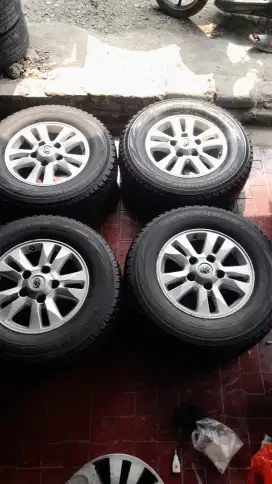 Velg oem toyota Landcuser Signus R17 pcd 5*150 plus ban ..4pcs