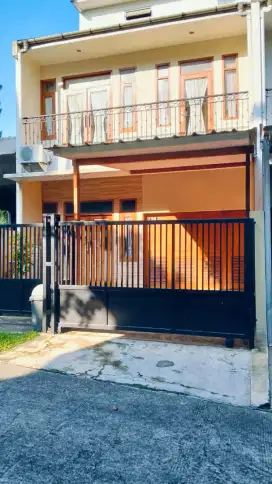 Di jual rumah murah di sentul city