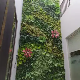 Jasa pembuatan vertical garden sintetis