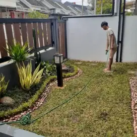 Jasa perawatan taman