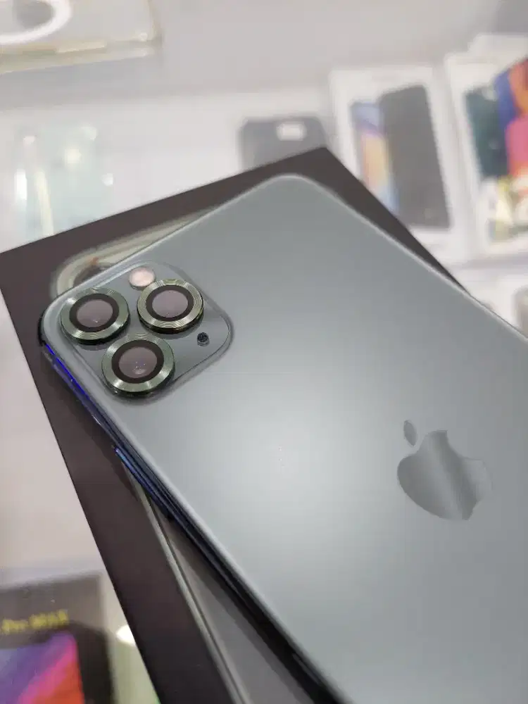 IPHONE 11 PRO MAX  256 GB (Permanen kartu Xl dan Axis)