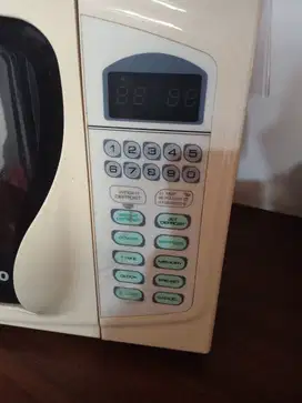 Microwave Sanyo [MASIH BISA NYALA]