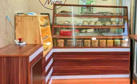 Lemari display roti