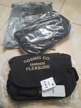 Tas slempang cosmic