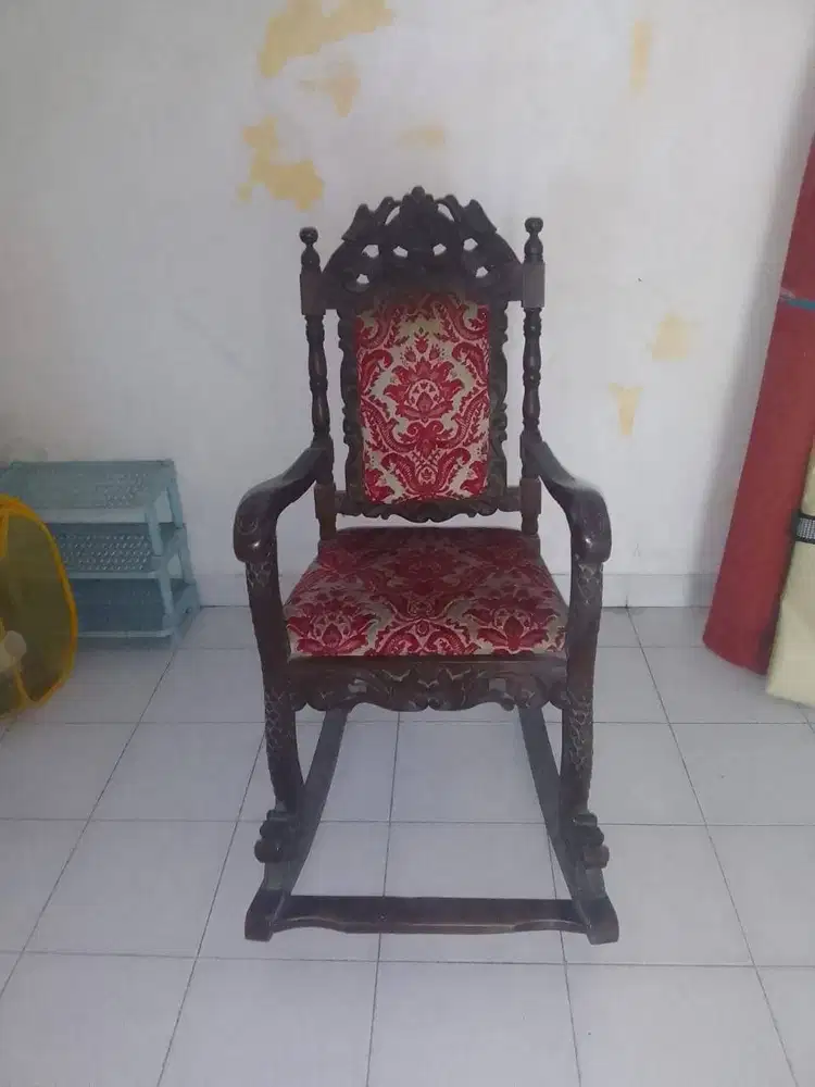 Jual Kursi Goyang antik dan kuno