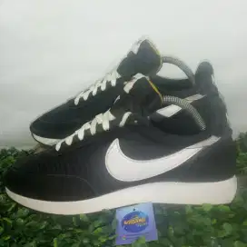 NIKE AIR TAILWIND