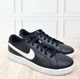 Sepatu Casual NIKE Court Royale 2 NN DH3159001 (Size 38,5)