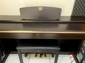 Digital piano yamaha clavinova clp 320