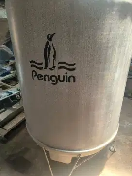 TOREN/TANGKI AIR PENGUIN TD 110 1050 ltr