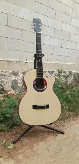 Gitar akustik ymahaa New natural