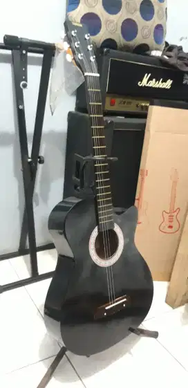 Gitar akustik ymahaa New