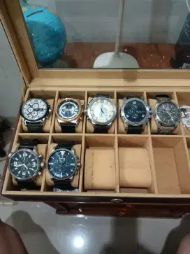 Jam tangan expedition