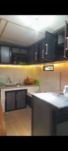 Kitchen set rak dan lemari