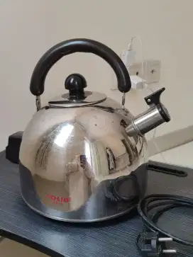 Teko listrik 7 Liter merk Solid