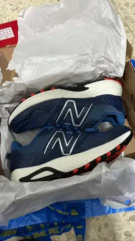 BNIB NEW BALANCE 410 BIRU (NEGO DIKIT)