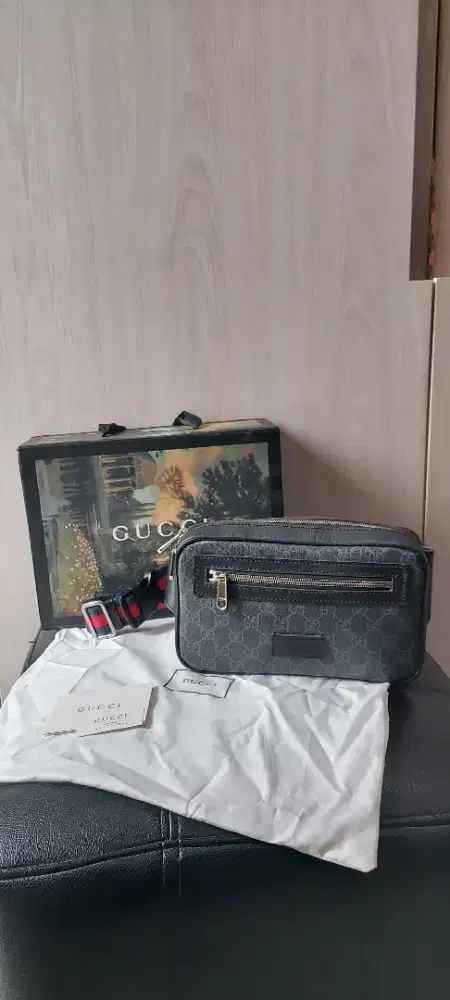 tas selempang pria