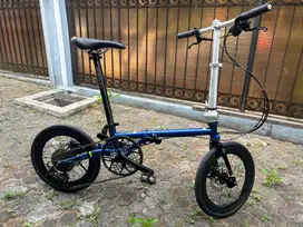Sepeda lipat Fnhon Gust 16