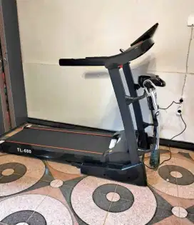 Treadmill elektrik total 680