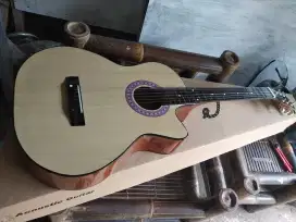 Gitar akustik ymahaa New jreng