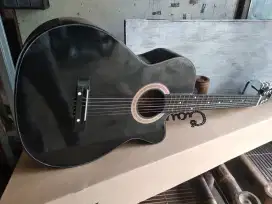 Gitar akustik ymahaa New black